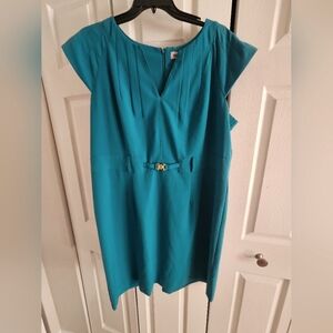 Shelby and Palmer sheath dress